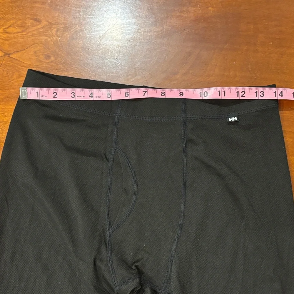 Helly Hansen Men's Black Base‎ Layer.  Like New.  M